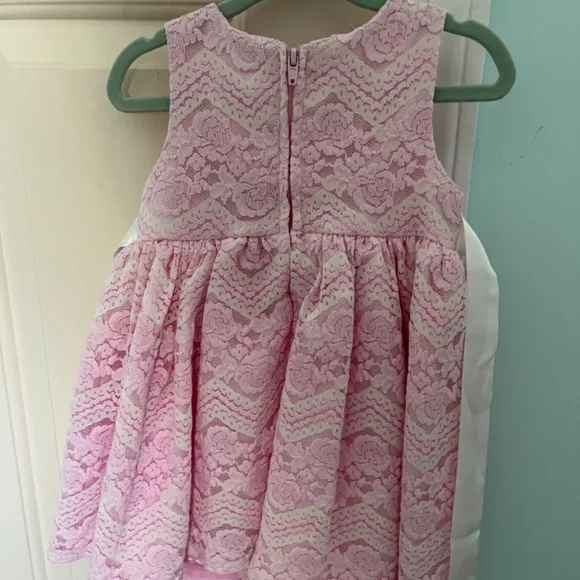 Pink lace dress for girls or baby 18 M - Picture 2 of 4